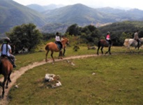 A CAVALLO NEL PARCO NAZIONALE D'ABRUZZO - ROCCARASO (AQ)